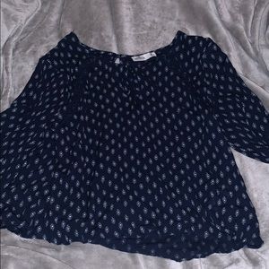 medium hollister blouse
